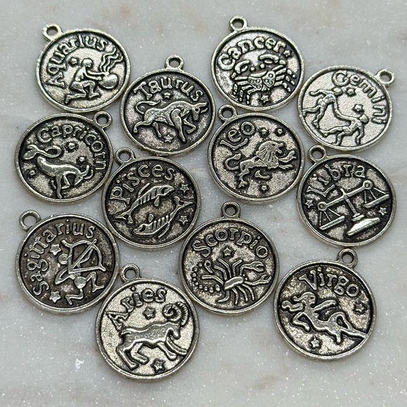 Lepidolite Bracelet - Pisces ♓️ Zodiac Bracelet - Picture 5 of 5